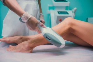 A customer has laser epilation.